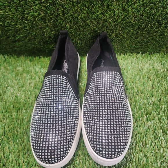 CARLOS by Carlos Santana | Brand New Black Slip-On with silver studs - Picture 4 of 4